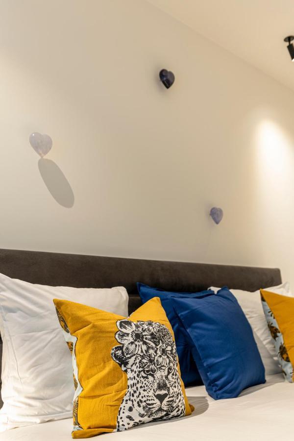 Apartament Vrijdagmarkt By Lit D'Art Antwerpia Zewnętrze zdjęcie